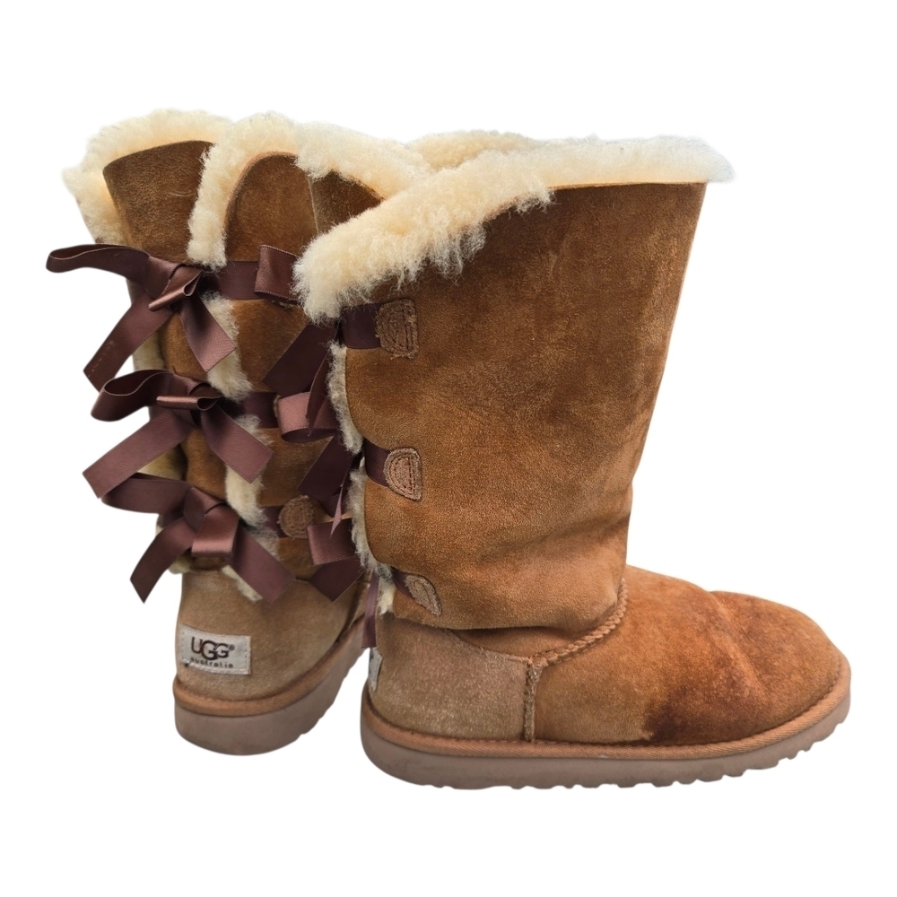 UGG Bailey Bow Tall Boots size 4 chestnut brown ivory